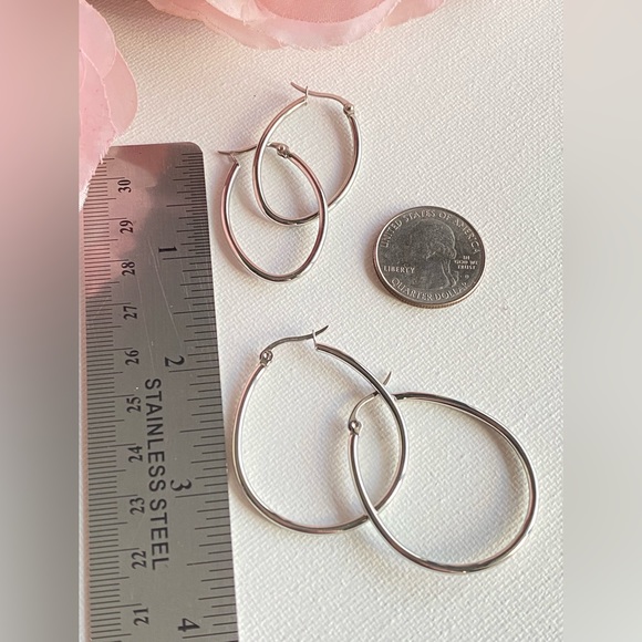 JCM STAINLESS STEEL Hoop Earrings. - Picture 3 of 5